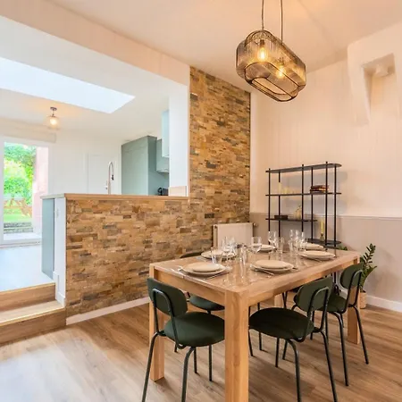 Vakantiehuis Maison 3 Avec Jardin, Proche Tram *